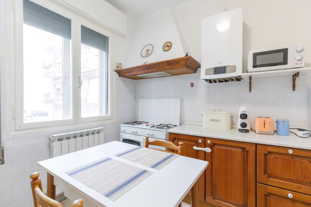 Gozzi House - Comoda Casa - Free Parking - Easy To Venice! Mestre Bagian luar foto